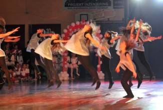 Noć svjetla: Plesni doček Djeda Božićnjaka u Grabriku