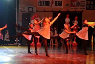 Noć svjetla: Plesni doček Djeda Božićnjaka u Grabriku