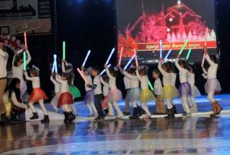 Noć svjetla: Plesni doček Djeda Božićnjaka u Grabriku