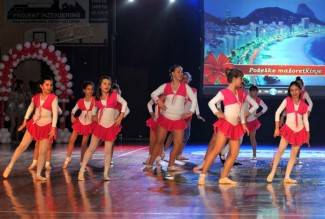 Noć svjetla: Plesni doček Djeda Božićnjaka u Grabriku