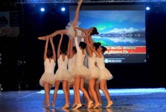 Noć svjetla: Plesni doček Djeda Božićnjaka u Grabriku