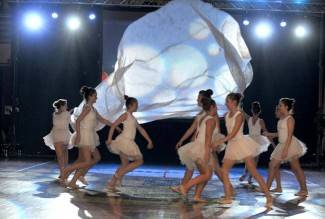 Noć svjetla: Plesni doček Djeda Božićnjaka u Grabriku