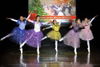 Noć svjetla: Plesni doček Djeda Božićnjaka u Grabriku