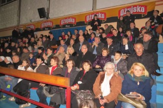 Humanitarni koncert: Bisernica i prijatelji napunili Grabrik