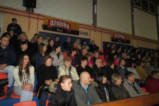 Humanitarni koncert: Bisernica i prijatelji napunili Grabrik