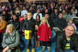 Humanitarni koncert: Bisernica i prijatelji napunili Grabrik