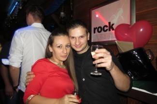 Požega: Novogodišnja noć u gradskim kafićima