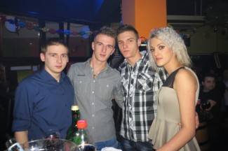 Požega: Novogodišnja noć u gradskim kafićima