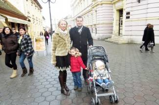 Šetnja gradom: Požežani nasmijani i u novoj godini