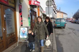 Šetnja gradom: Vedre i nasmijane Požežanke i Požežani