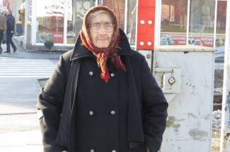 Šetnja gradom: Vedre i nasmijane Požežanke i Požežani