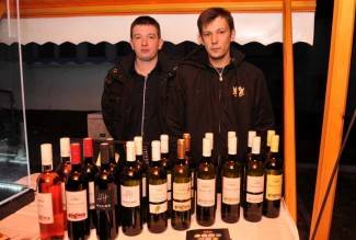 Dođite na Vincelovo da zajedno uživamo u specijalitetima, tamburama i vinu