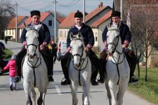 Pokladno jahanje u Zagrađu, Bučju i Brodskom Drenovcu