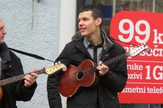 Subotnja svirka gradom: Dan žena s Poseganom