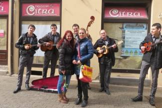 Subotnja svirka gradom: Dan žena s Poseganom