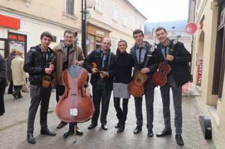 Subotnja svirka gradom: Dan žena s Poseganom