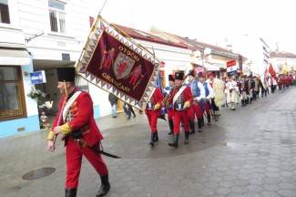 Pripazite: Neke gradske ulice bit će zatvorene za promet. Ne sjedajte za upravljač, ako ste pili alkohol