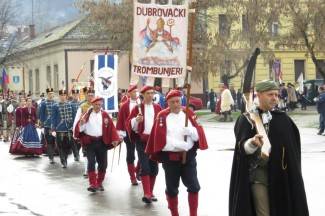 Pripazite: Neke gradske ulice bit će zatvorene za promet. Ne sjedajte za upravljač, ako ste pili alkohol