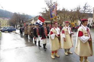 Pripazite: Neke gradske ulice bit će zatvorene za promet. Ne sjedajte za upravljač, ako ste pili alkohol