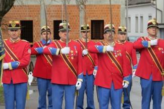 Pripazite: Neke gradske ulice bit će zatvorene za promet. Ne sjedajte za upravljač, ako ste pili alkohol