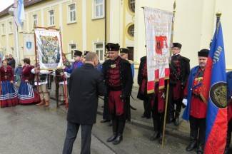 Pripazite: Neke gradske ulice bit će zatvorene za promet. Ne sjedajte za upravljač, ako ste pili alkohol