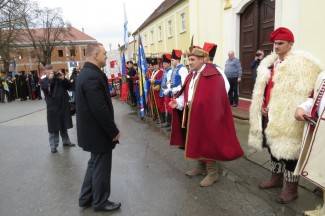 Pripazite: Neke gradske ulice bit će zatvorene za promet. Ne sjedajte za upravljač, ako ste pili alkohol