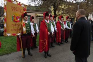 Pripazite: Neke gradske ulice bit će zatvorene za promet. Ne sjedajte za upravljač, ako ste pili alkohol
