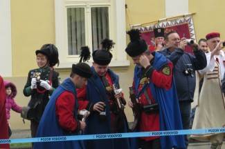 Pripazite: Neke gradske ulice bit će zatvorene za promet. Ne sjedajte za upravljač, ako ste pili alkohol