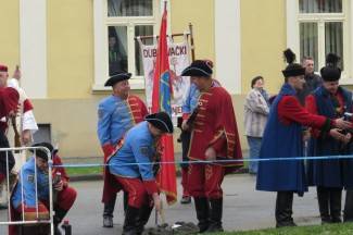 Pripazite: Neke gradske ulice bit će zatvorene za promet. Ne sjedajte za upravljač, ako ste pili alkohol