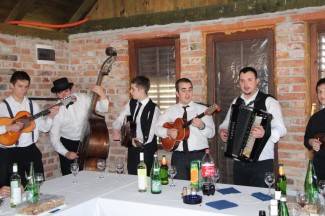 Požežani slave Grgurevo u požeškim vinogradima