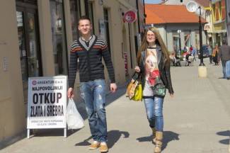 Šetnja gradom: Lijep i sunčan dan u Požegi