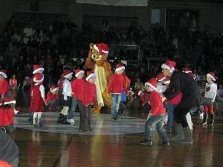 Požega: Doček djeda Božićnjaka u Grabriku