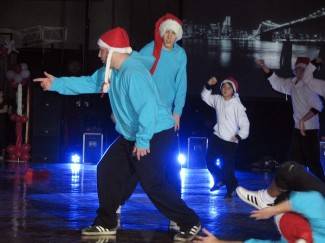 Požega: Doček djeda Božićnjaka u Grabriku