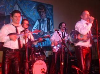 Napravili feštu i skupili robu za siromašne (video)