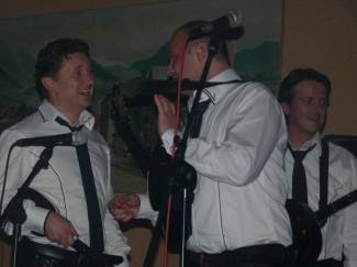 Napravili feštu i skupili robu za siromašne (video)