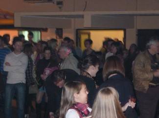 Napravili feštu i skupili robu za siromašne (video)