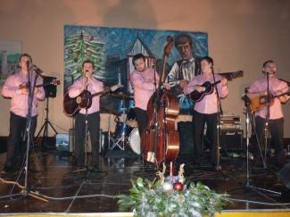 Napravili feštu i skupili robu za siromašne (video)