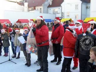 Požega: Moto mrazovi s mališanima