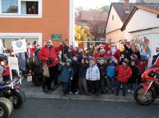 Požega: Moto mrazovi s mališanima