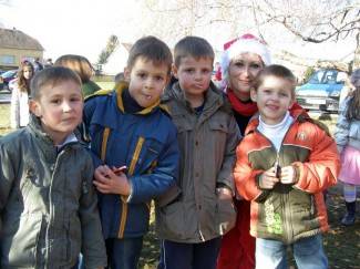 Požega: Moto mrazovi s mališanima