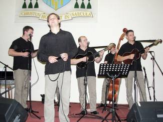 Požega: Humanitarni koncert Bisernica i prijatelji