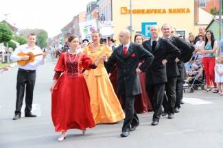 LIDAS 2014: Folklor na ulicama Pleternice