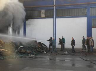 Spašavanje Studenca: Vatrogasci i radnici protiv vatre i dima