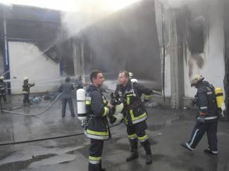 Spašavanje Studenca: Vatrogasci i radnici protiv vatre i dima