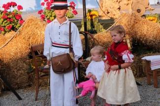 Grabarje: Smotra folklora ¨Poljadija u srcu¨