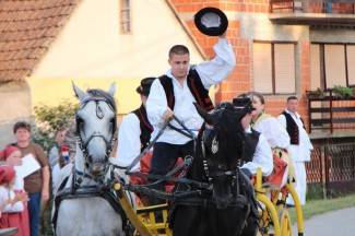 Grabarje: Smotra folklora ¨Poljadija u srcu¨