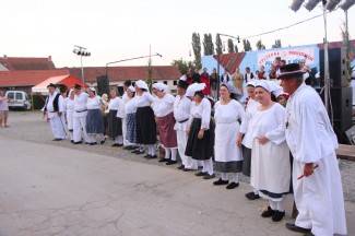 Grabarje: Smotra folklora ¨Poljadija u srcu¨