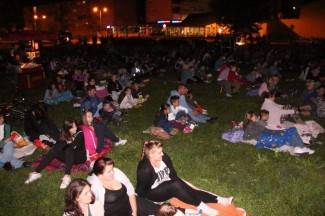 Kino pod zvijezdama: Čudovišna priča u Parizu