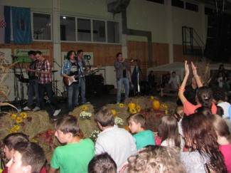 Pakrac: Koncert Mejaša na Slavonskom banovcu