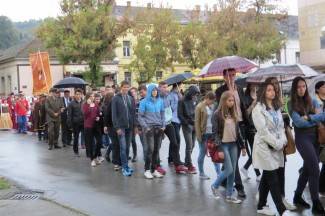 Procesija i misa: Požeški vjernici proslavili blagdan sv. Terezije